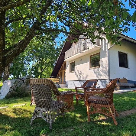 Forestside House Gacka With Relax Area Sinac المظهر الخارجي الصورة