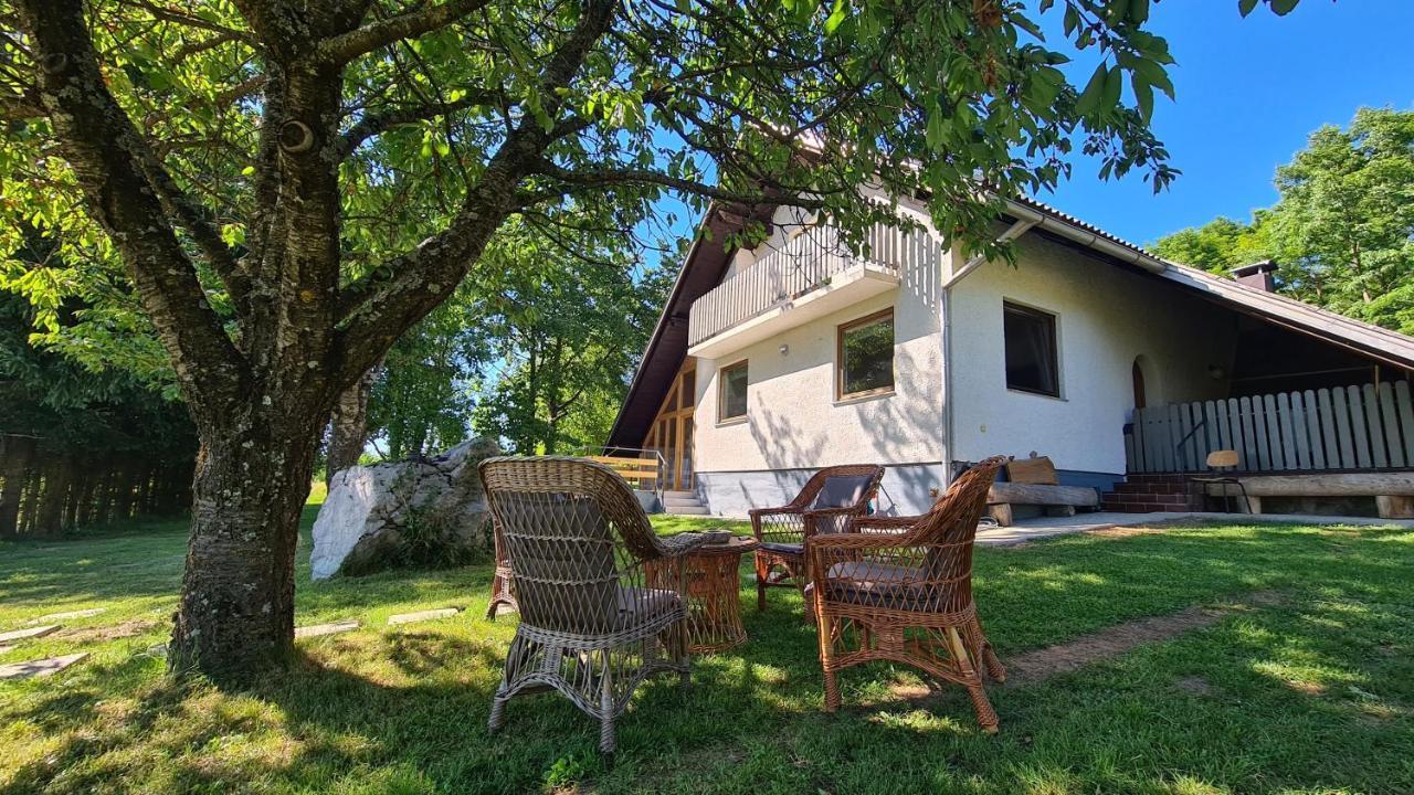 Forestside House Gacka With Relax Area Sinac المظهر الخارجي الصورة