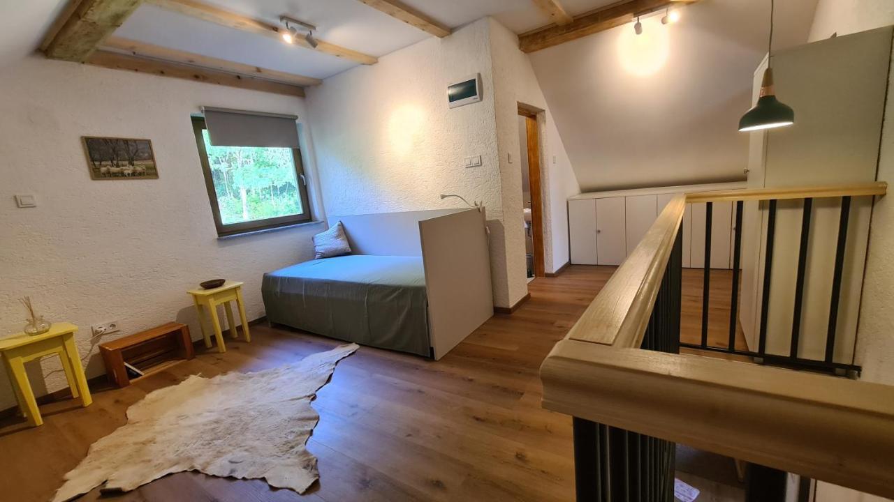 Forestside House Gacka With Relax Area Sinac المظهر الخارجي الصورة
